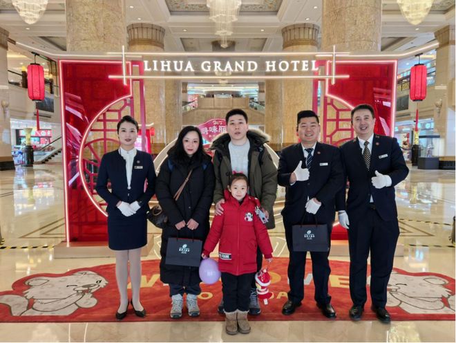 喜！幸福 “小寿星” 难忘的专属回忆新葡京金钥匙服务故事精选 定制生日惊(图4)